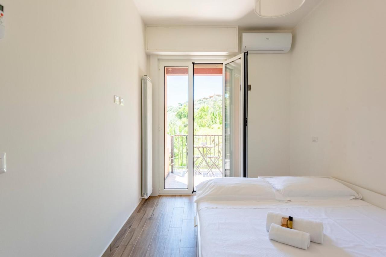 Joivy Lele Apartment With Swimming Pool Rapallo Dış mekan fotoğraf